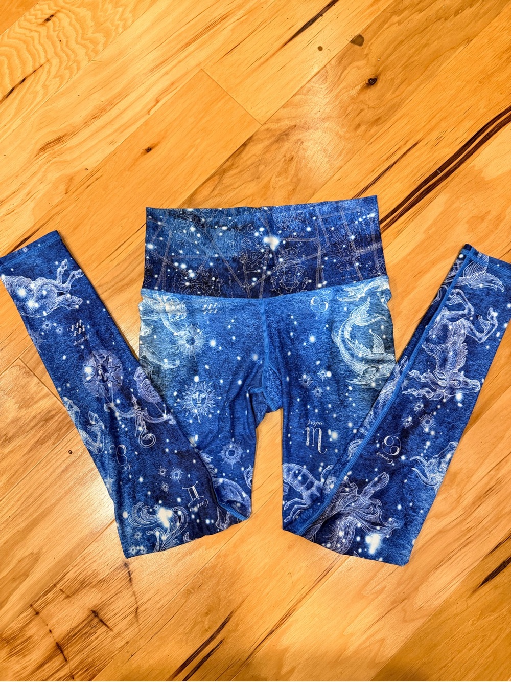 Niyama Sol Women’s Blue Zodiac Constellation Print Leggings NWOT